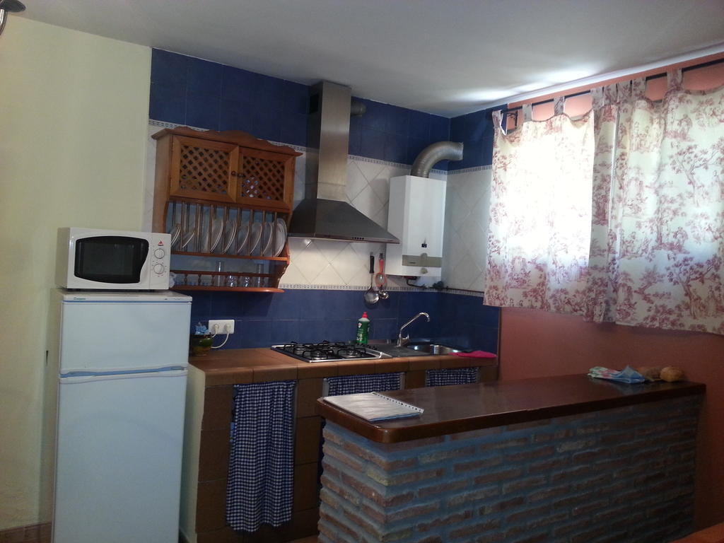 Pension Y Apartamentos El Taxi Касабермеха Номер фото